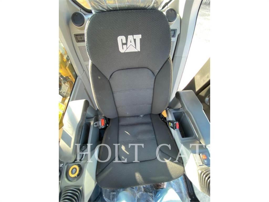 CAT 323 TC Pásová rýpadla