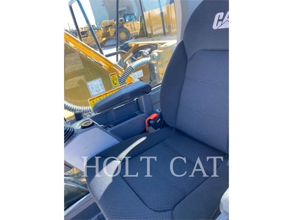 CAT 323 TC Pásová rýpadla