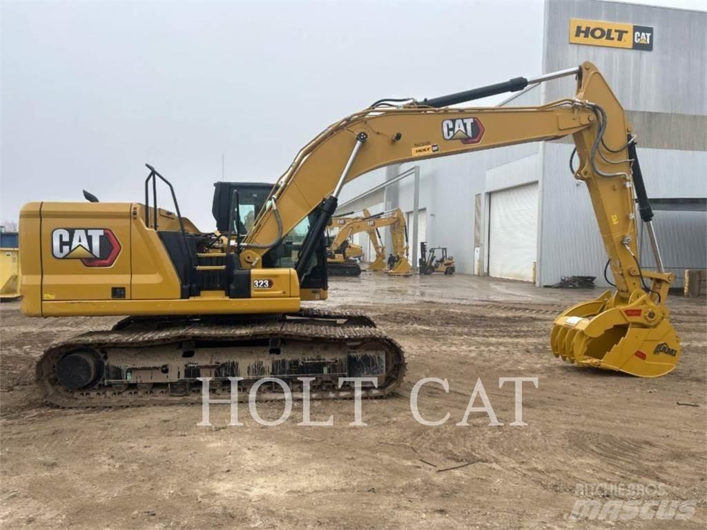 CAT 323 TC Pásová rýpadla