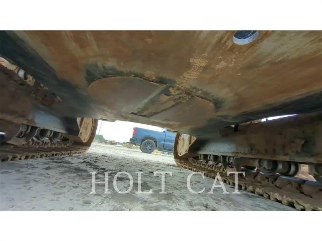 CAT 323 TC Pásová rýpadla