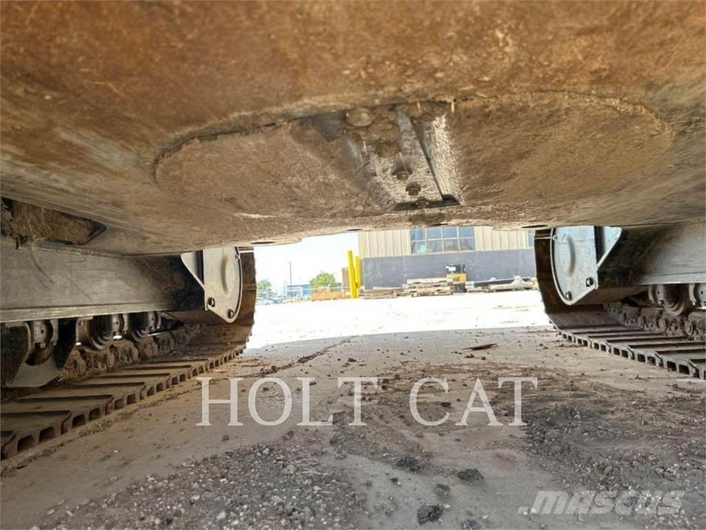 CAT 323 TC Pásová rýpadla