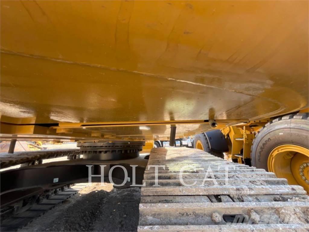CAT 323 TC Pásová rýpadla