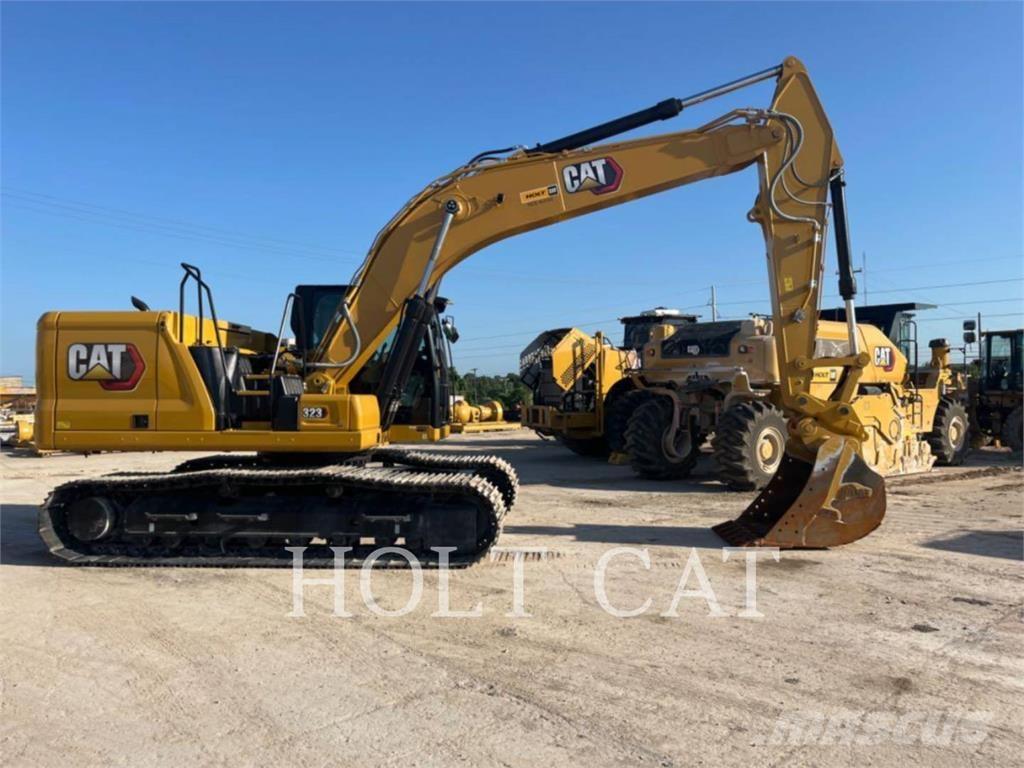 CAT 323 TC Pásová rýpadla