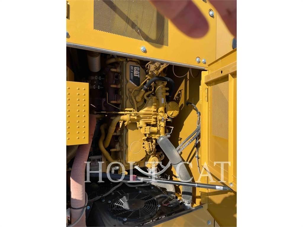 CAT 323 TC Pásová rýpadla