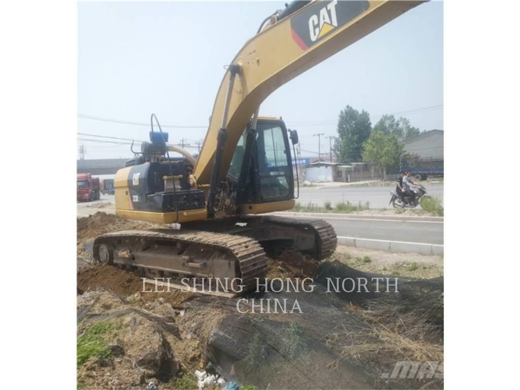 CAT 323D2L Pásová rýpadla