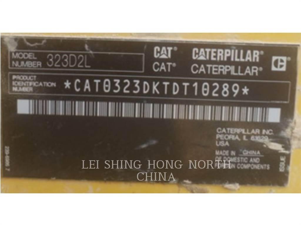 CAT 323D2L Pásová rýpadla