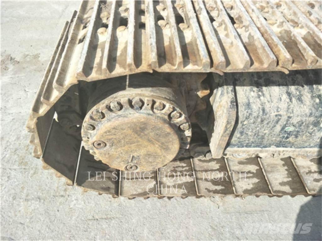 CAT 323D2L Pásová rýpadla