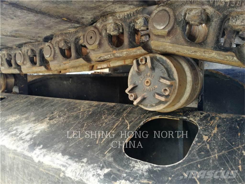 CAT 323D2L Pásová rýpadla