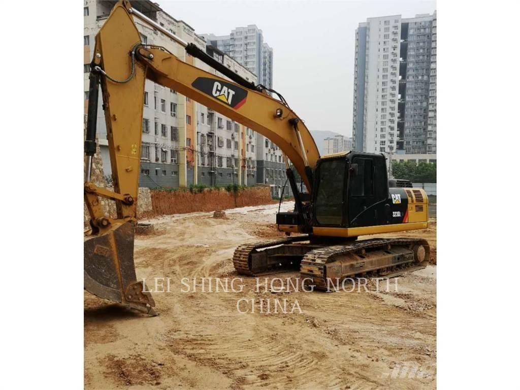 CAT 323D2L Pásová rýpadla