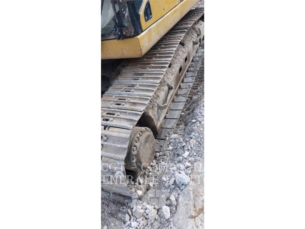 CAT 323DSA Pásová rýpadla