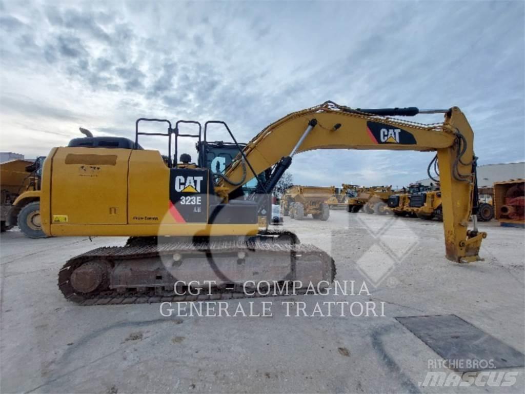 CAT 323E Pásová rýpadla