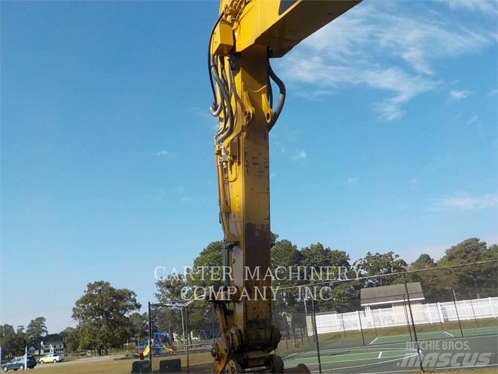 CAT 323FL Pásová rýpadla