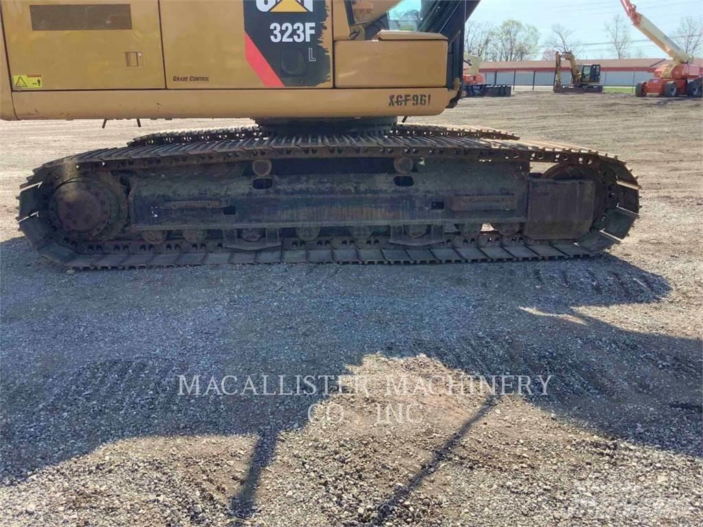 CAT 323FL Pásová rýpadla
