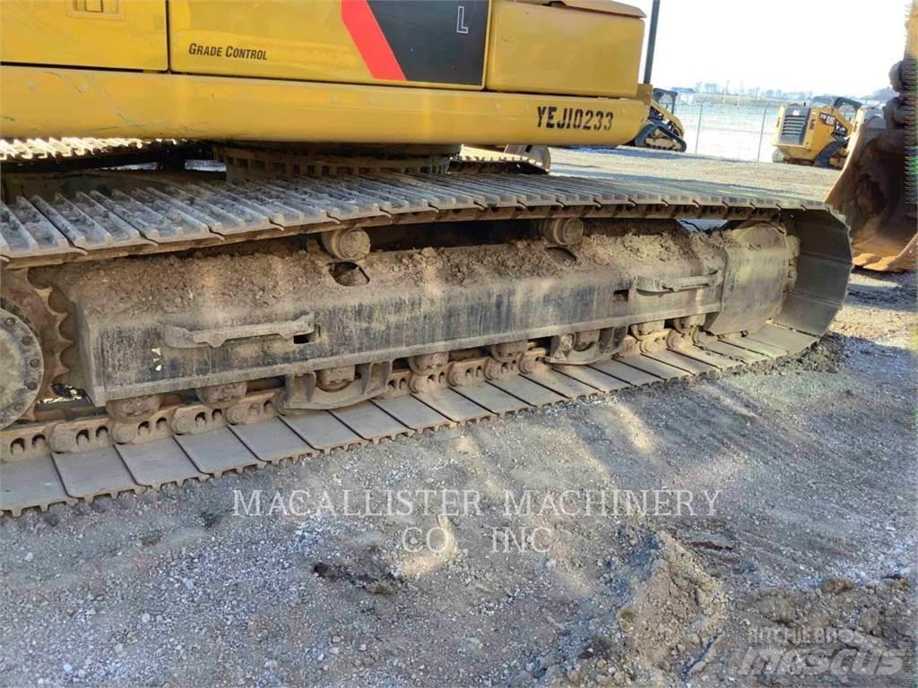 CAT 323FL Pásová rýpadla