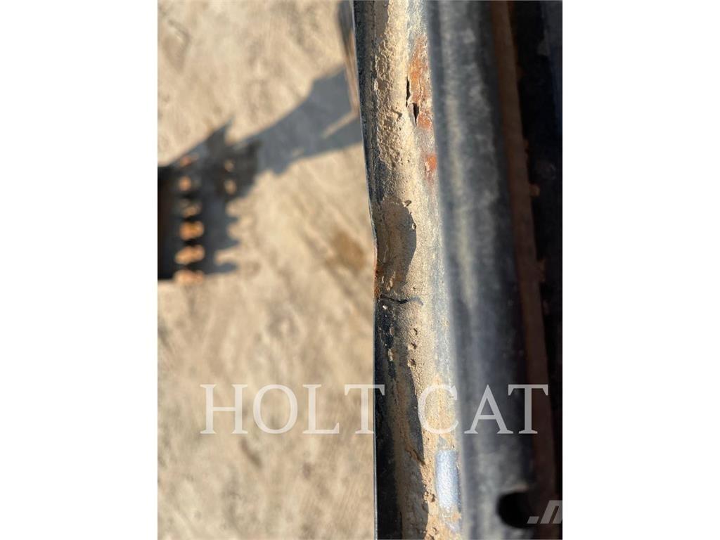 CAT 323FL Pásová rýpadla