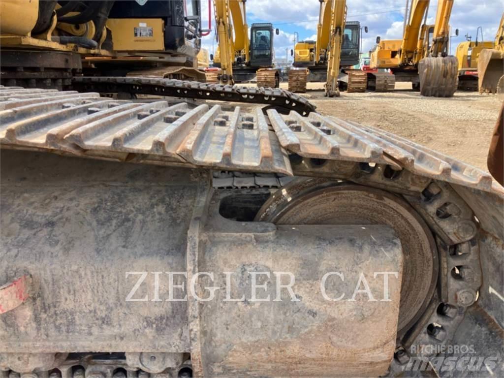 CAT 324D Pásová rýpadla