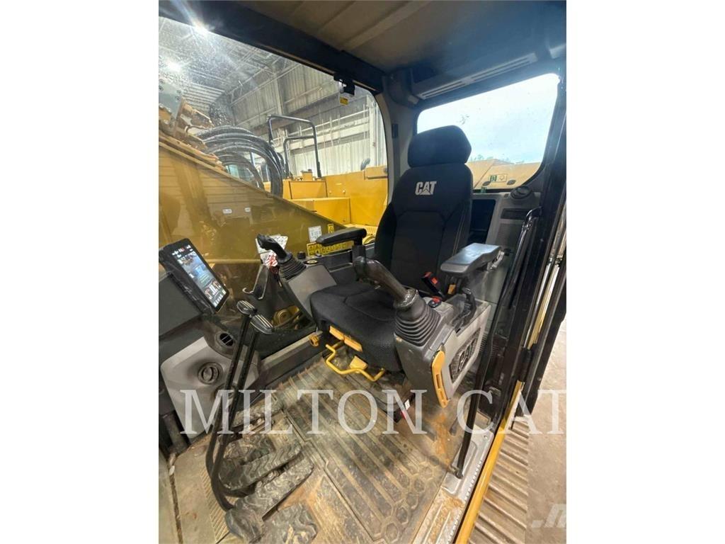 CAT 325 Pásová rýpadla