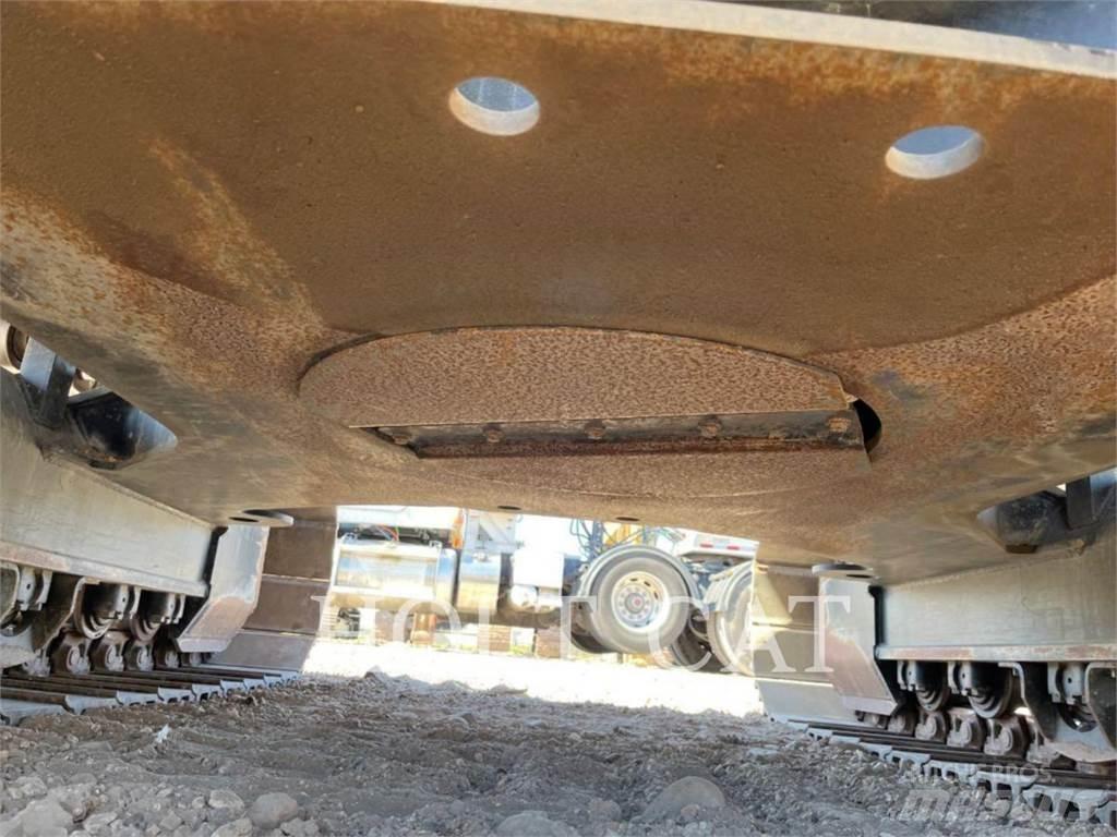 CAT 325 TC Kolové nakladače