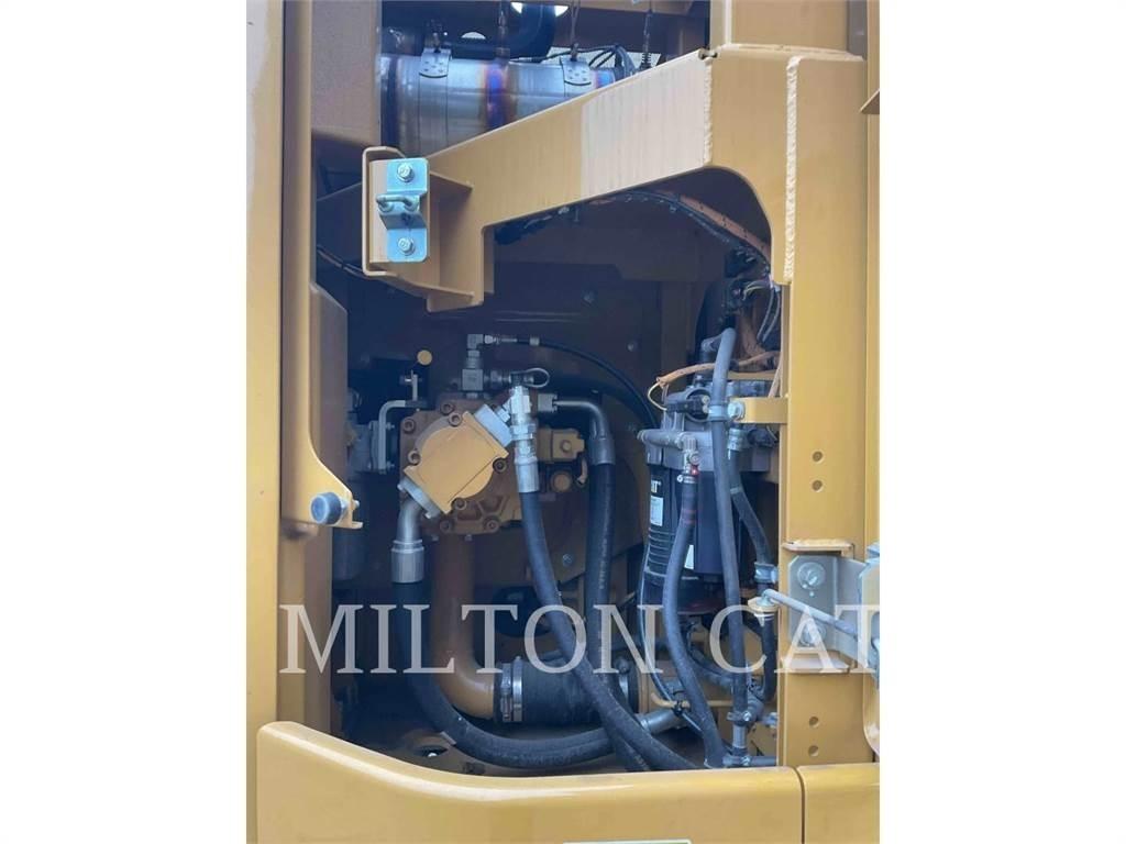 CAT 32507 Pásová rýpadla