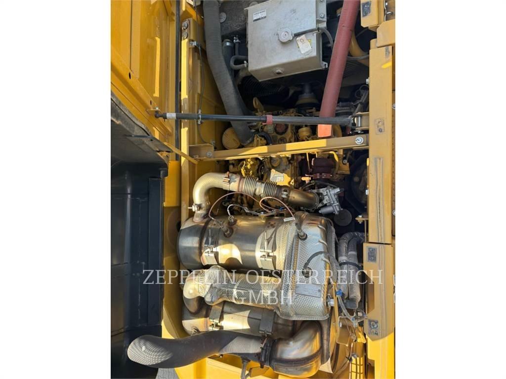 CAT 325FLCR Pásová rýpadla