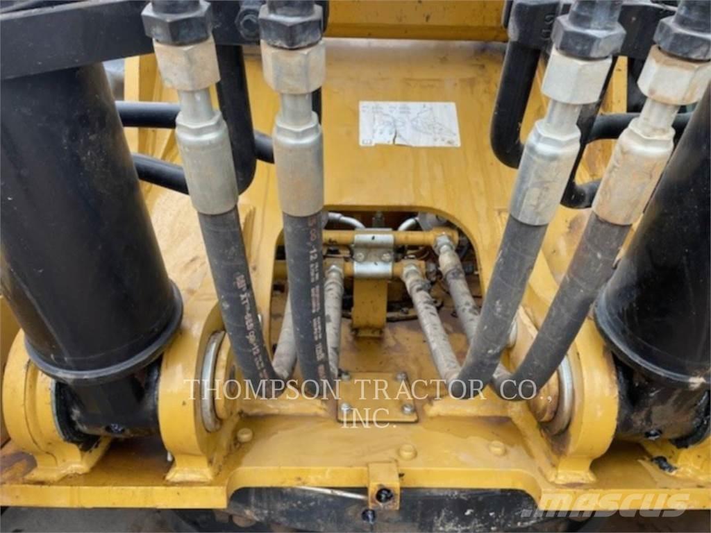 CAT 326 Pásová rýpadla