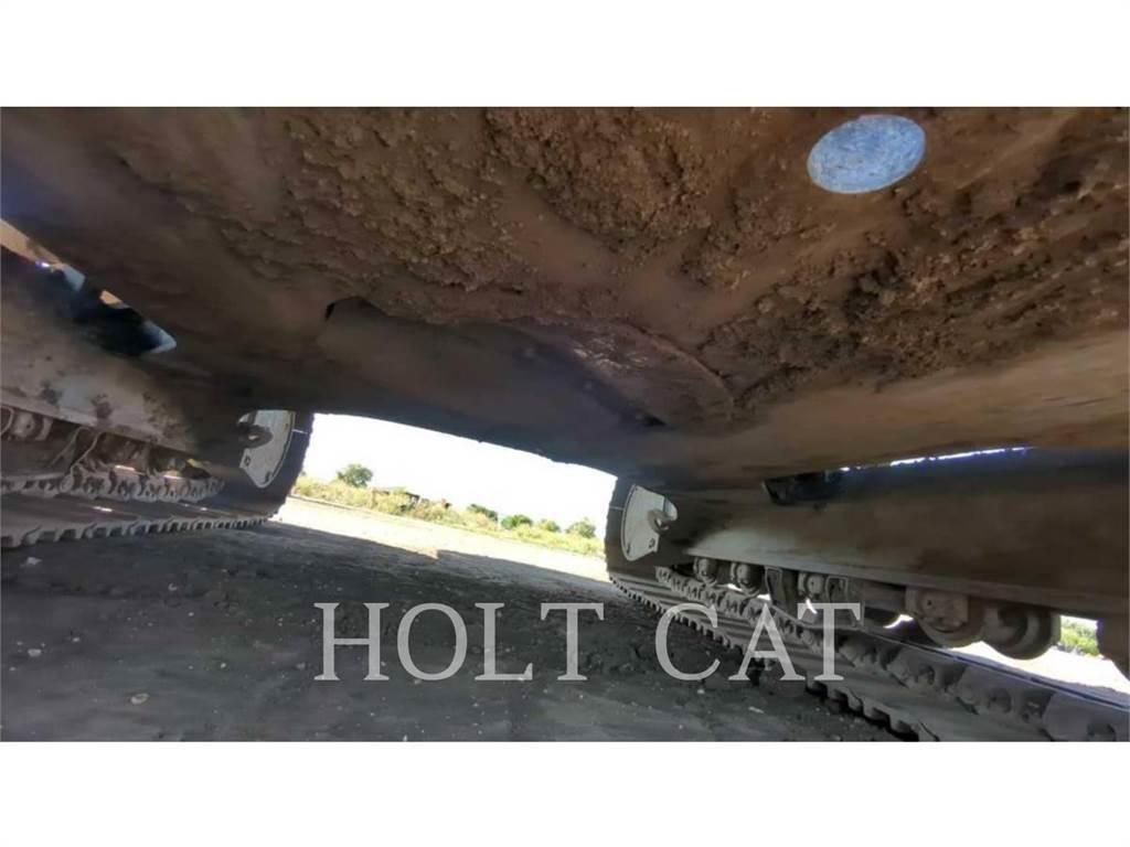CAT 326 LRF Skrejpry