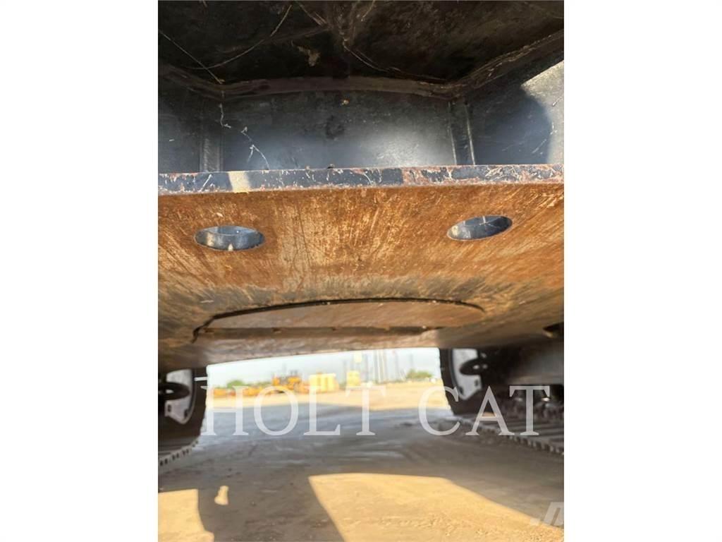 CAT 326 TC Pásová rýpadla
