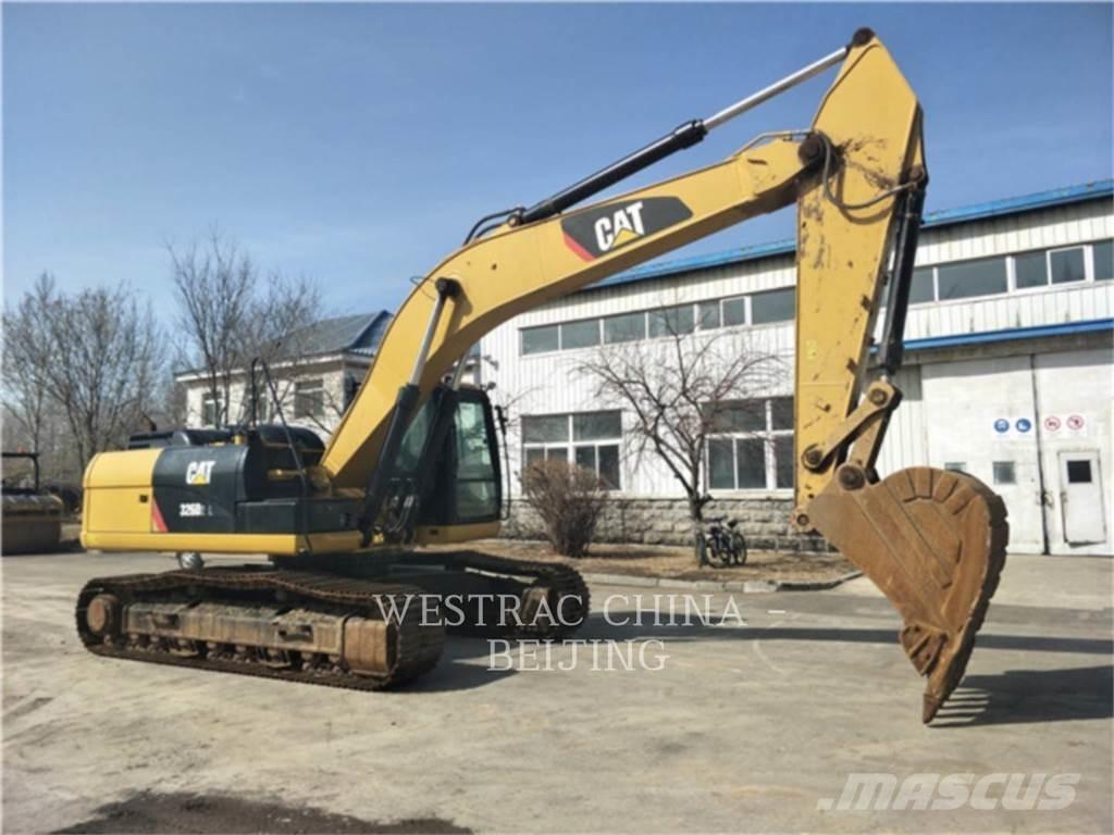 CAT 326D2L Pásová rýpadla