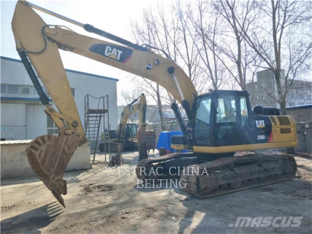 CAT 326D2L Pásová rýpadla
