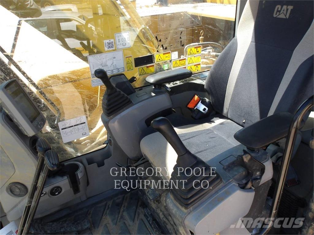 CAT 326FL Pásová rýpadla