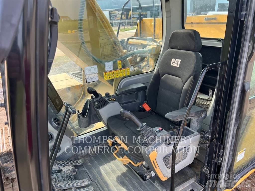 CAT 330 Pásová rýpadla