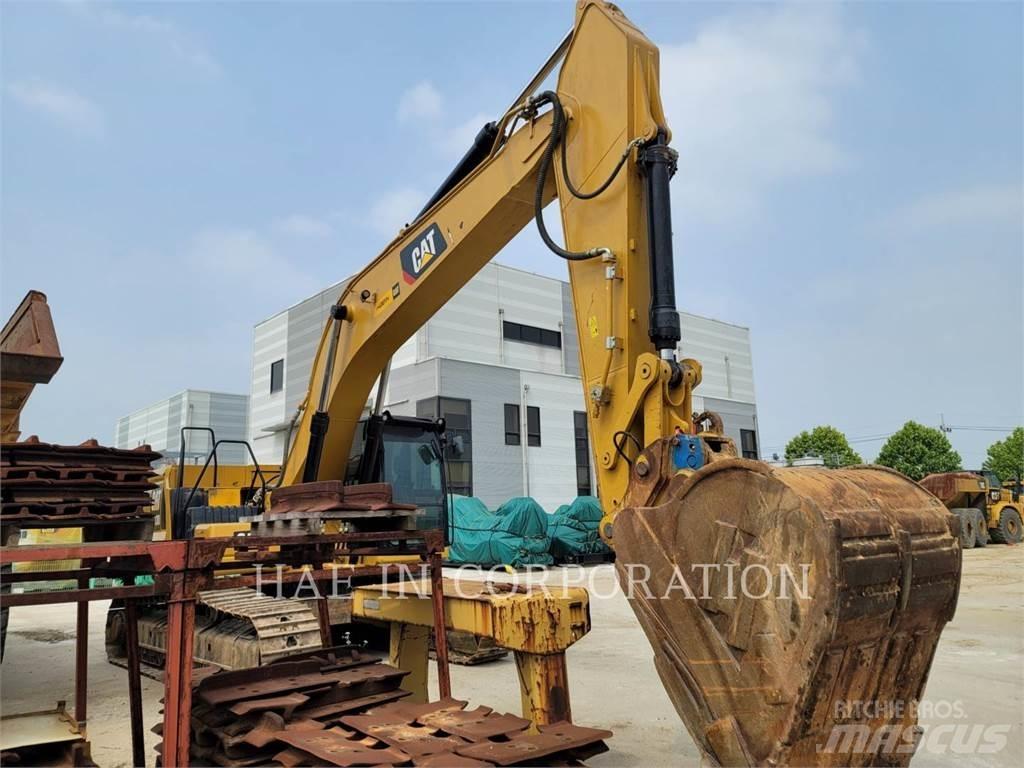 CAT 330-07 Pásová rýpadla