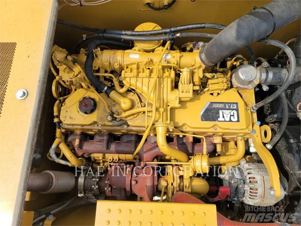 CAT 330-07 Pásová rýpadla