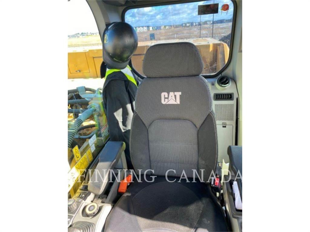 CAT 330-07 Pásová rýpadla