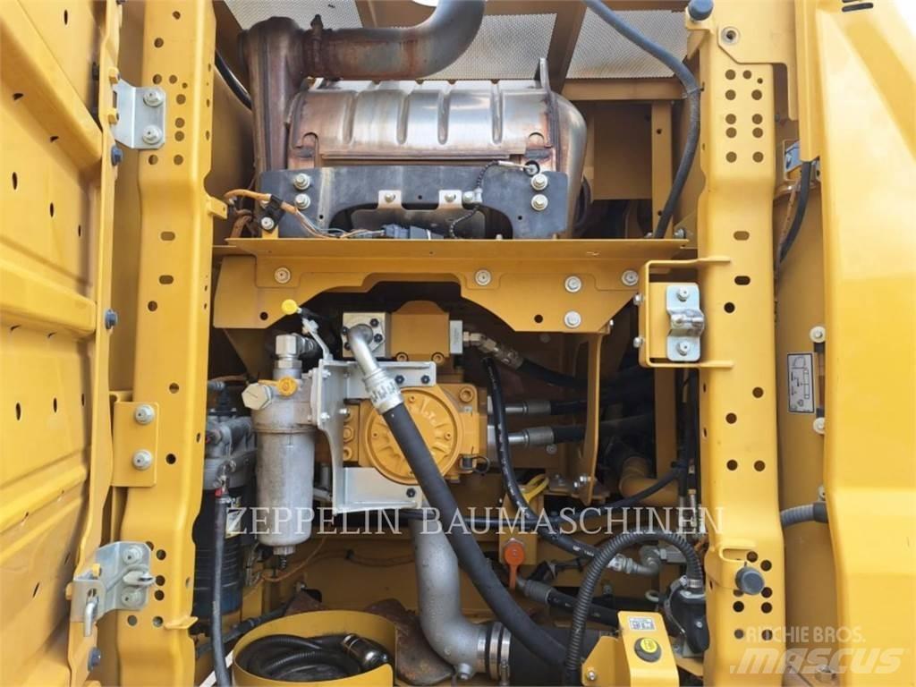 CAT 330-07 Pásová rýpadla