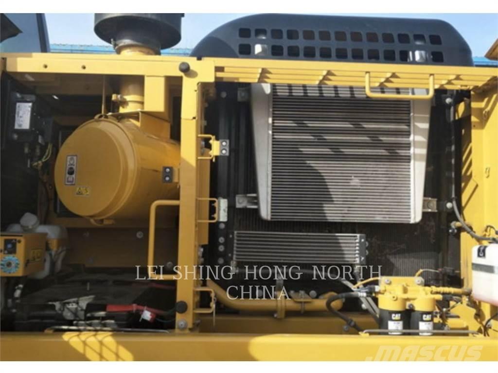 CAT 330-07 Pásová rýpadla