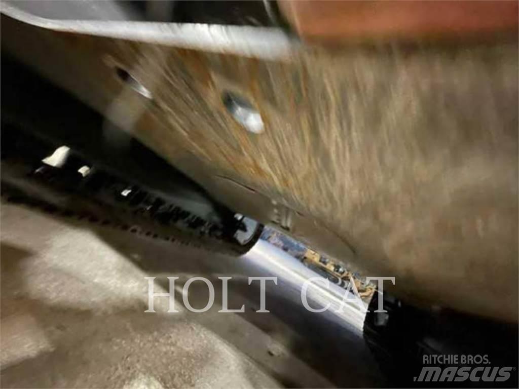 CAT 330 TC Pásová rýpadla