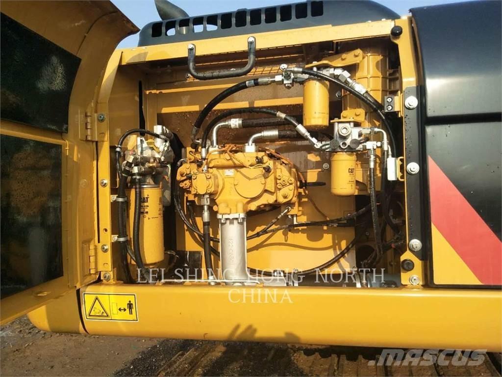 CAT 330D2L Pásová rýpadla