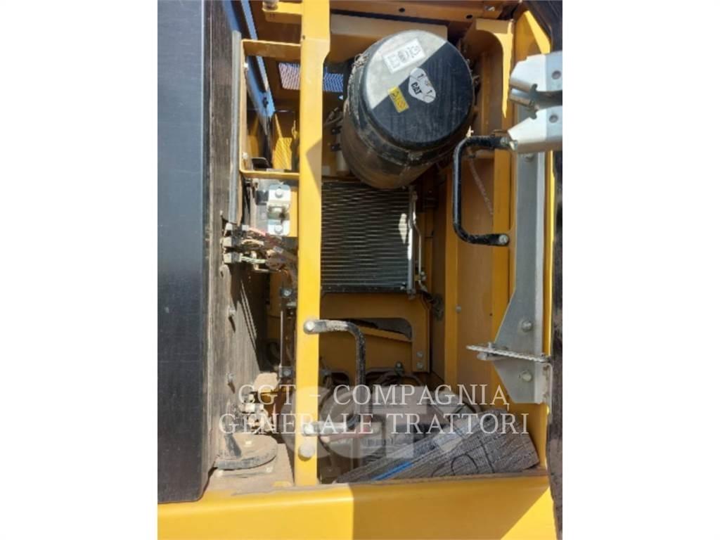 CAT 330F Pásová rýpadla