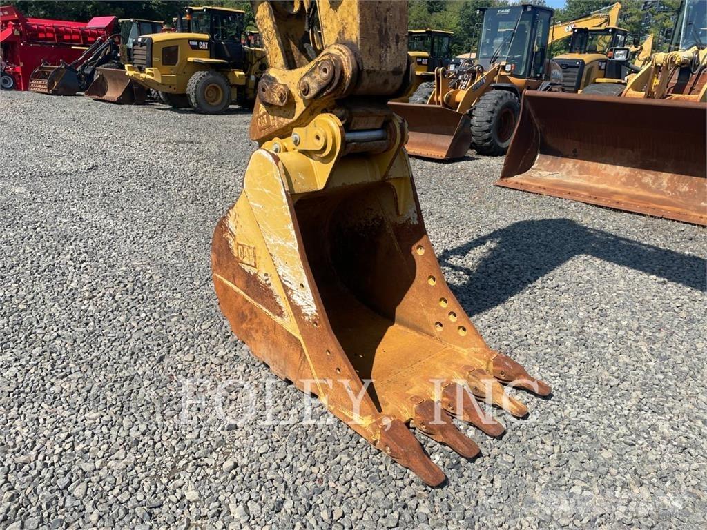 CAT 330FL Pásová rýpadla