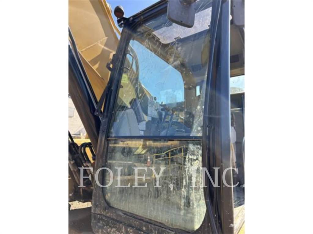 CAT 330FL Pásová rýpadla