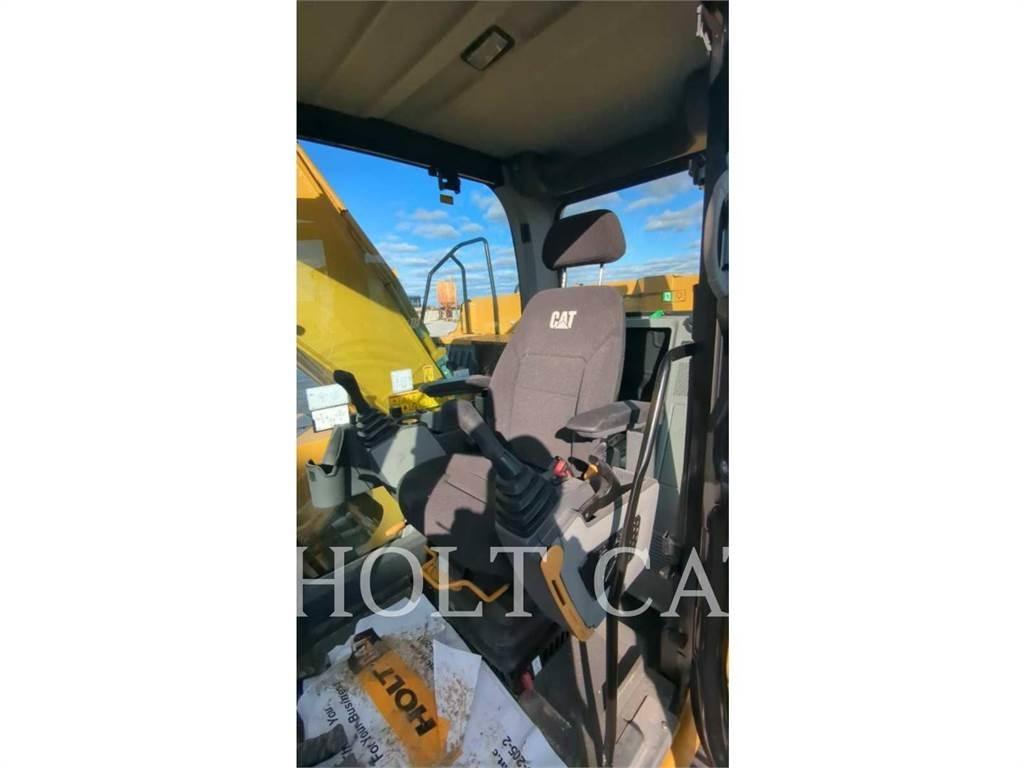 CAT 330GC Pásová rýpadla