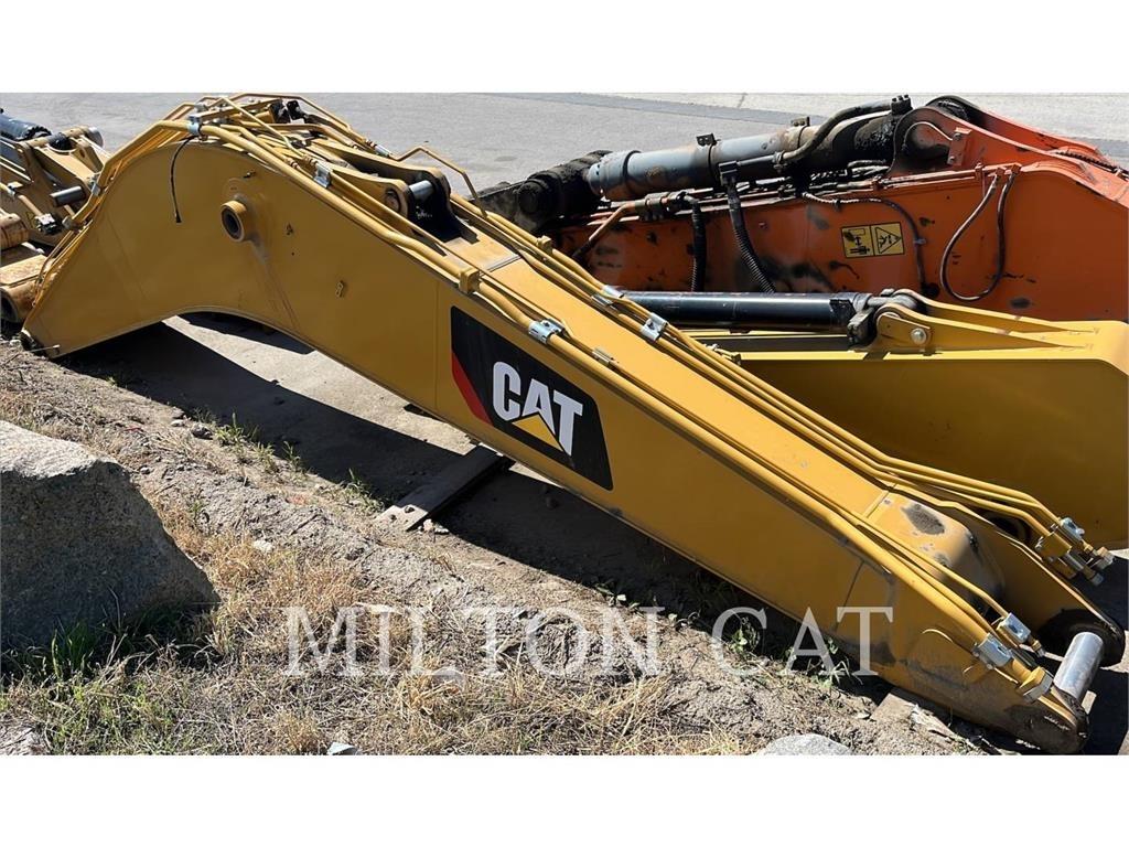 CAT 330GC REACH BOOM Kloubové plošiny
