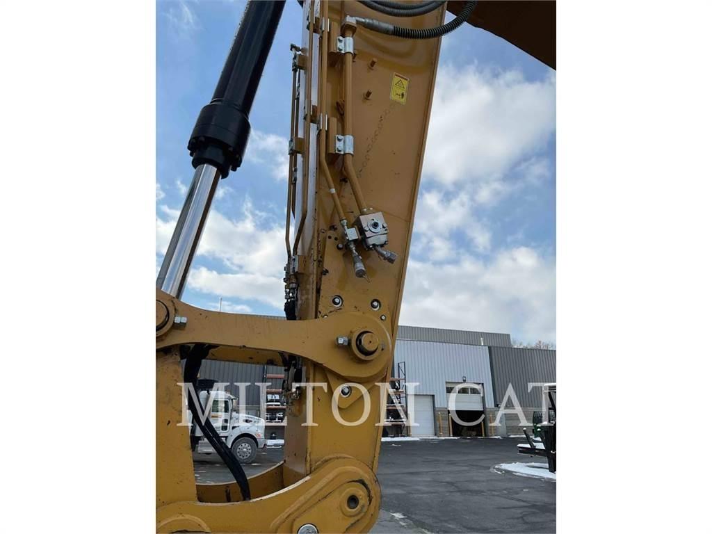 CAT 335 Pásová rýpadla