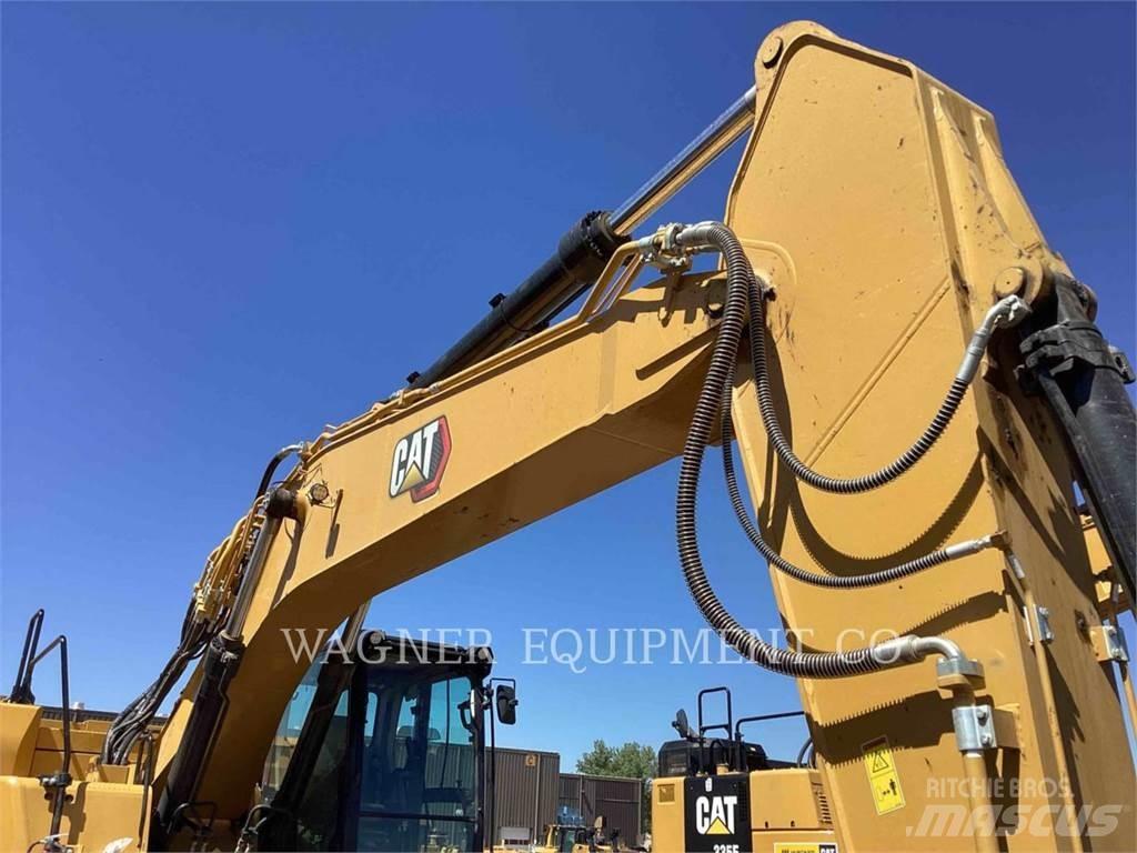 CAT 335 Pásová rýpadla