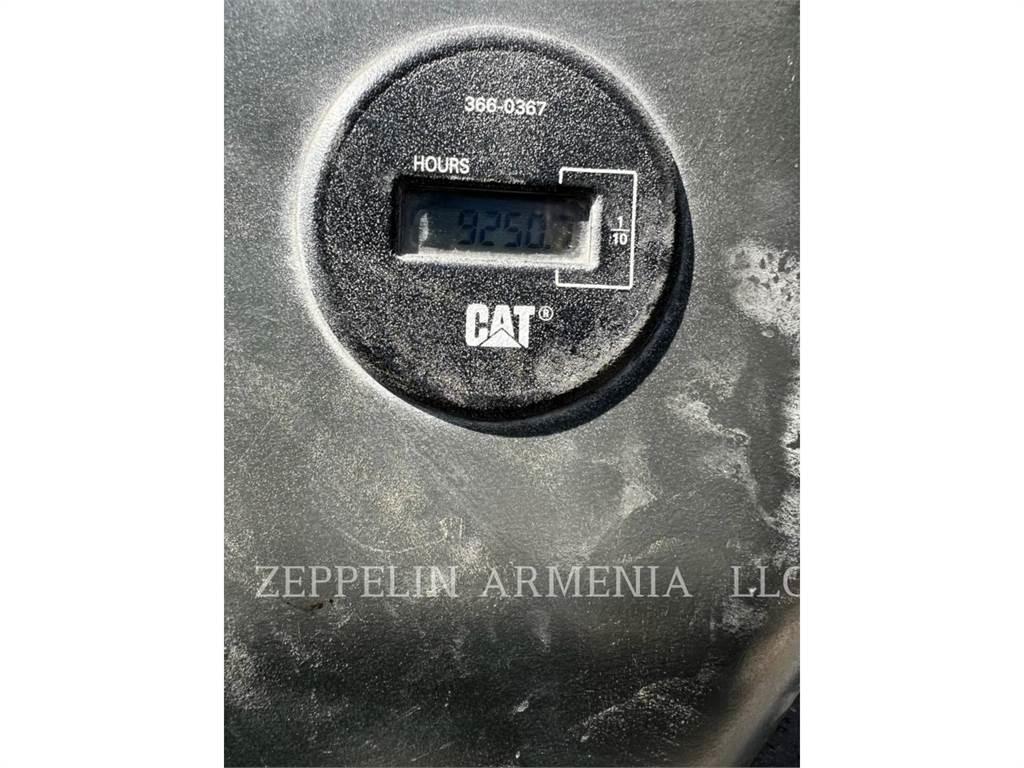 CAT 336D2L Pásová rýpadla