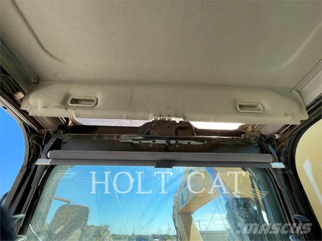 CAT 336FL Pásová rýpadla