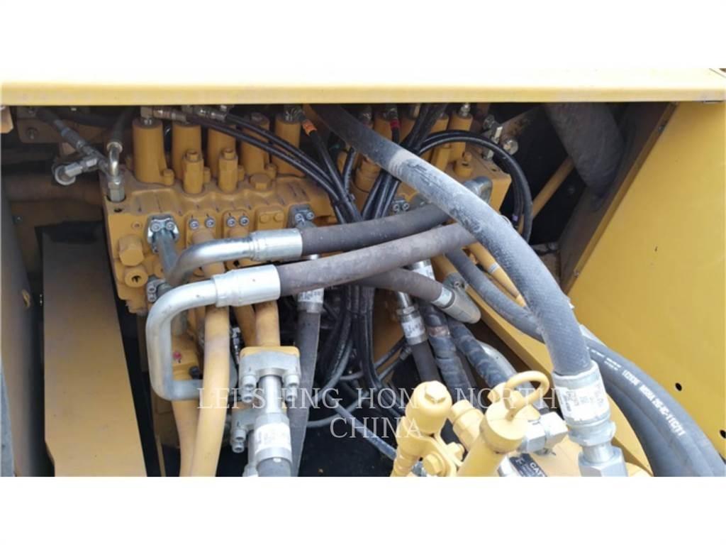 CAT 340D2L Pásová rýpadla