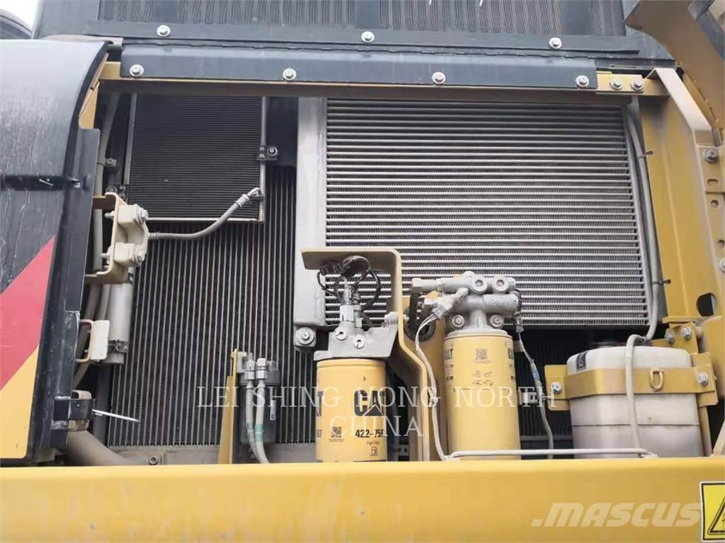 CAT 340D2L Pásová rýpadla
