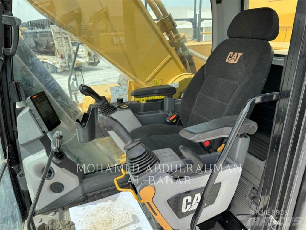 CAT 349 Pásová rýpadla